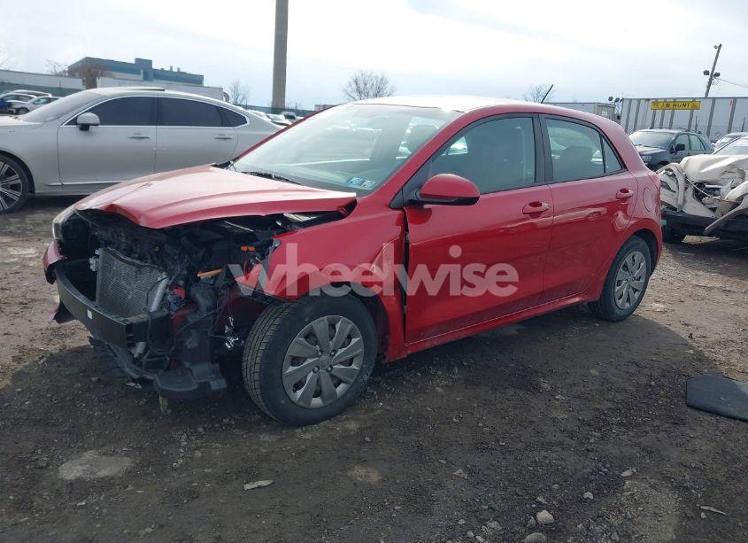 Photo 2 of 2019 Kia Rio 5-DOOR S (VIN 3KPA25AB5KE227724)
