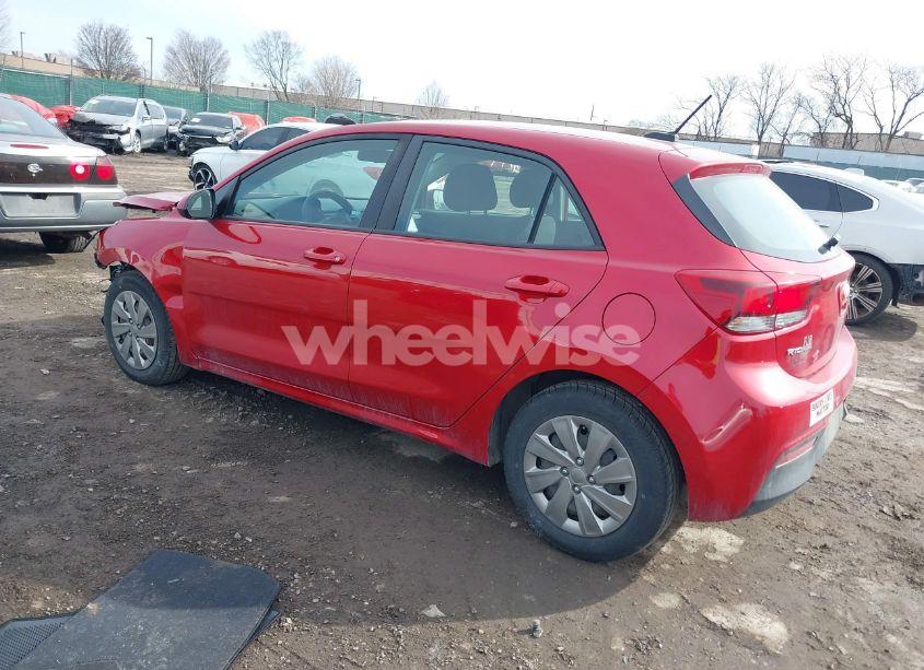 Photo 3 of 2019 Kia Rio 5-DOOR S (VIN 3KPA25AB5KE227724)