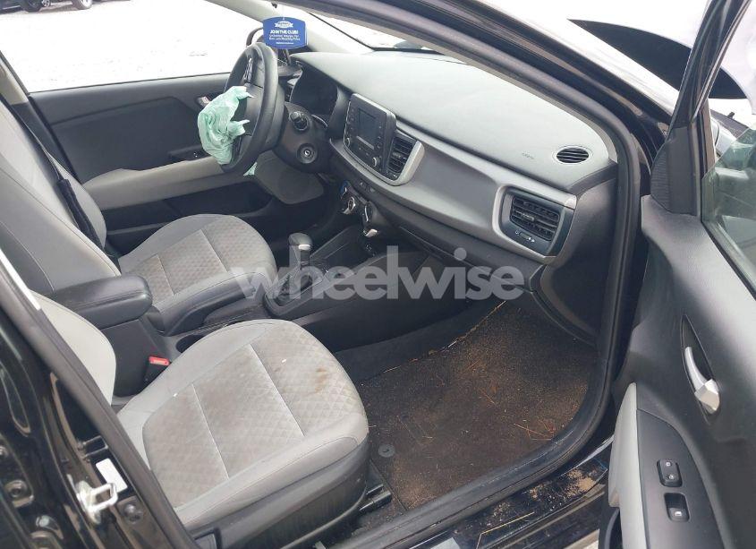 Photo 5 of 2018 Kia Rio S (VIN 3KPA25AB6JE050180)