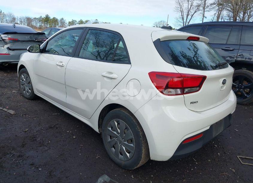 Photo 3 of 2019 Kia Rio 5-DOOR S (VIN 3KPA25AB7KE213842)