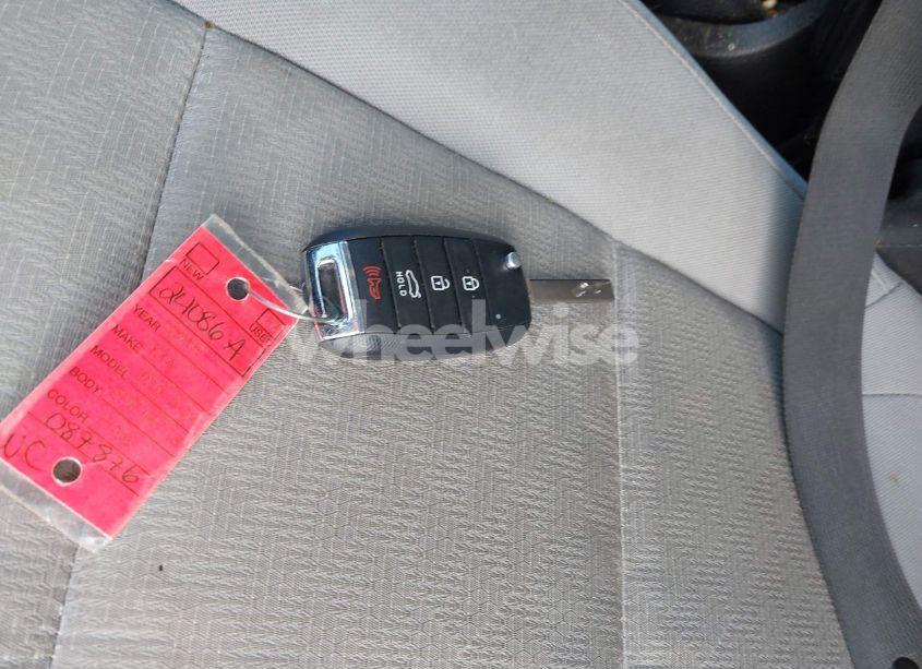 Photo 11 of 2018 Kia Rio S (VIN 3KPA25AB8JE087876)