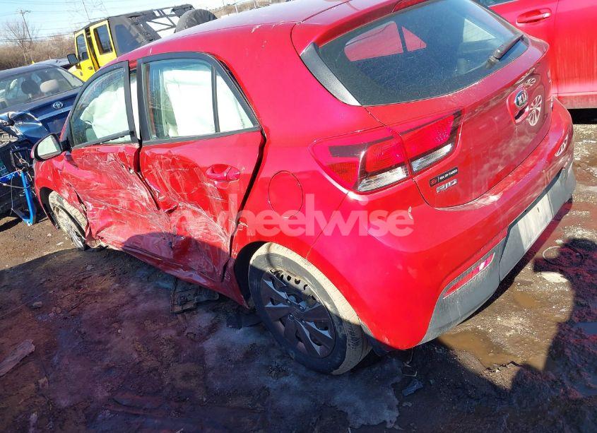Photo 3 of 2019 Kia Rio 5-DOOR S (VIN 3KPA25AB8KE199921)