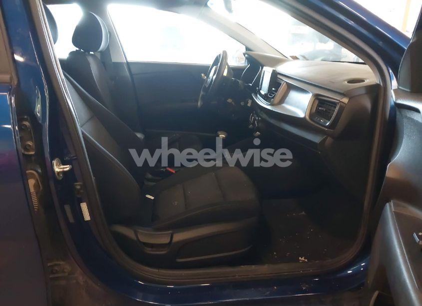 Photo 5 of 2019 Kia Rio 5-DOOR S (VIN 3KPA25AB8KE209783)