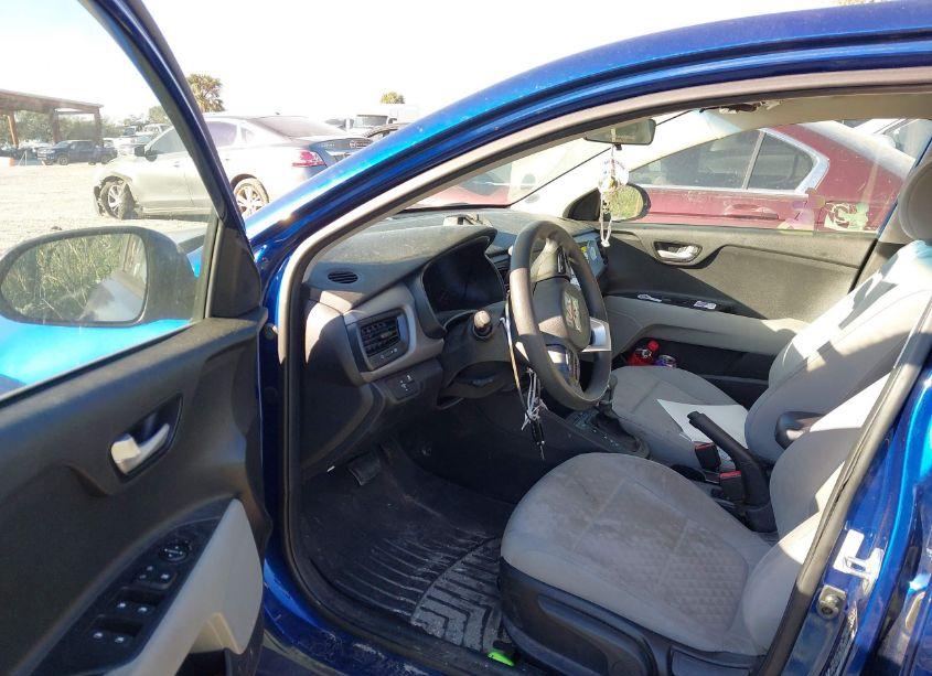 Photo 5 of 2018 Kia Rio S (VIN 3KPA25AB9JE050495)