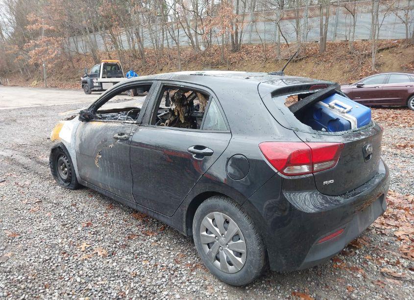 Photo 3 of 2019 Kia Rio 5-DOOR S (VIN 3KPA25AB9KE243179)