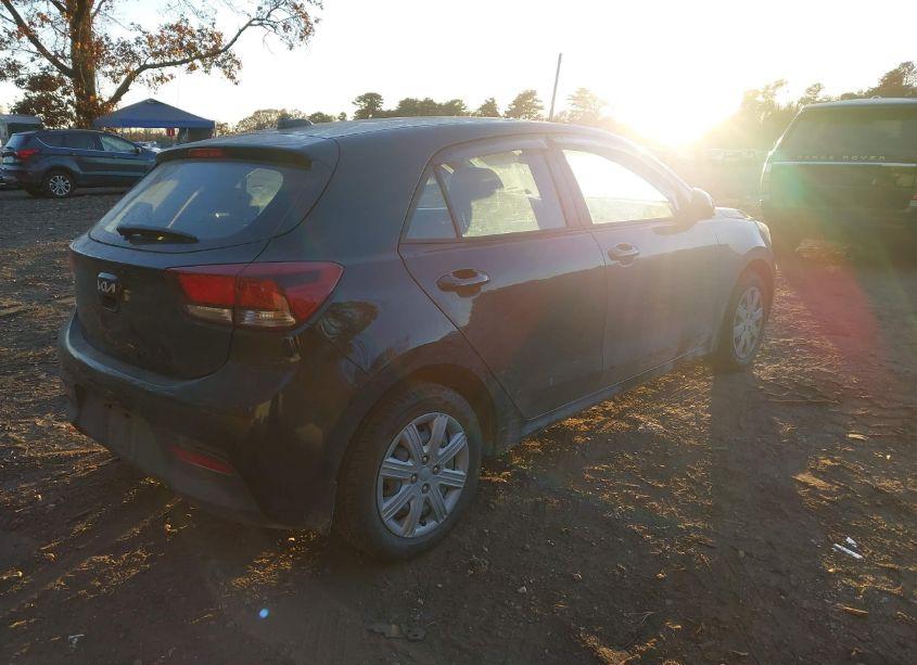 Photo 4 of 2022 Kia Rio 5-DOOR S (VIN 3KPA25AD1NE458433)
