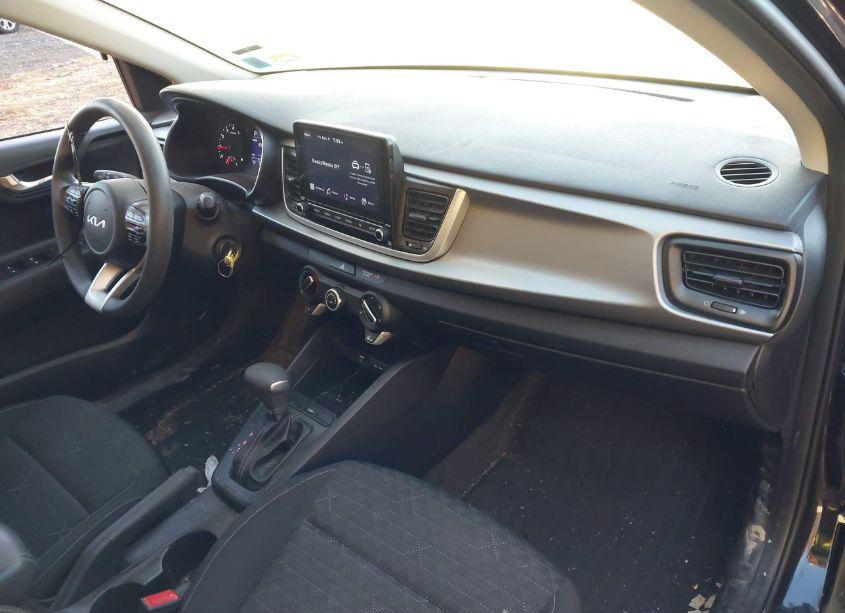 Photo 5 of 2022 Kia Rio 5-DOOR S (VIN 3KPA25AD1NE458433)
