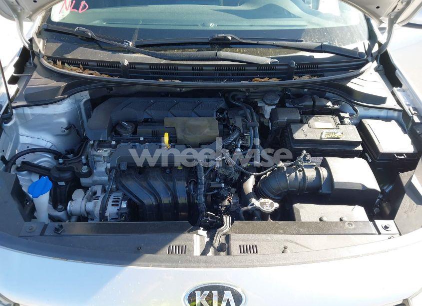 Photo 10 of 2020 Kia Rio 5-DOOR S (VIN 3KPA25AD4LE309303)