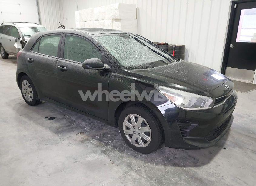 2021 Kia Rio 5-DOOR S (VIN 3KPA25AD4ME431418) main photo