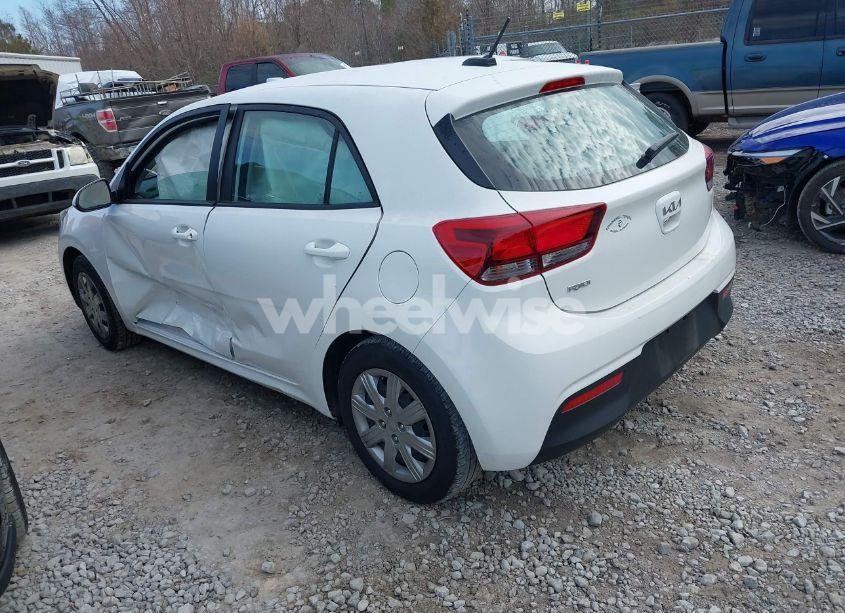 Photo 3 of 2022 Kia Rio 5-DOOR S (VIN 3KPA25AD5NE457866)