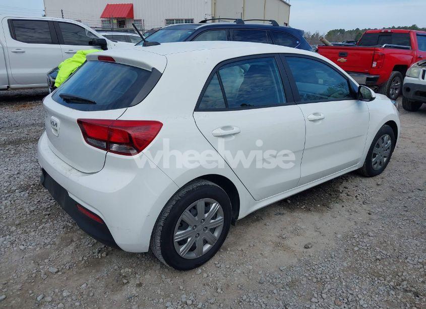 Photo 4 of 2022 Kia Rio 5-DOOR S (VIN 3KPA25AD5NE457866)