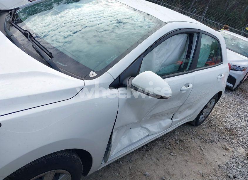 Photo 6 of 2022 Kia Rio 5-DOOR S (VIN 3KPA25AD5NE457866)