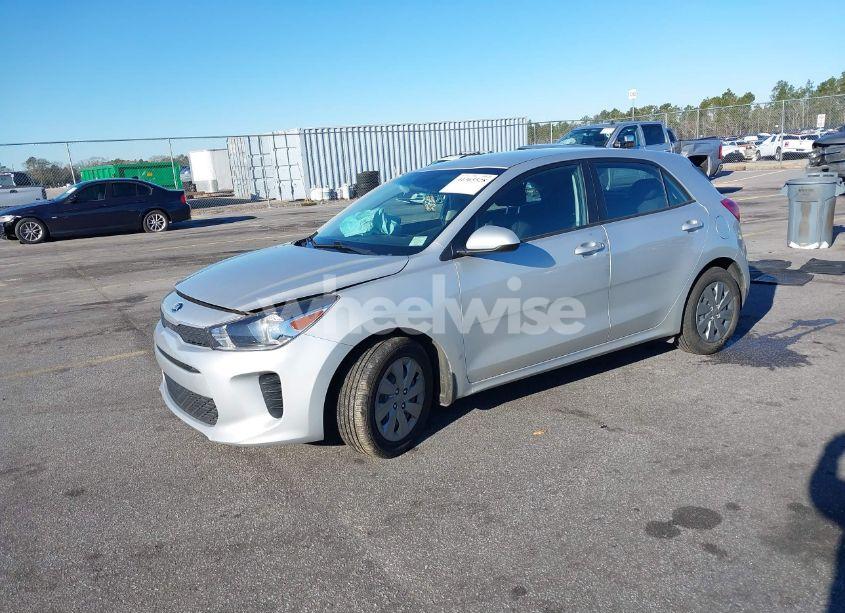 Photo 2 of 2020 Kia Rio 5-DOOR S (VIN 3KPA25AD7LE348113)