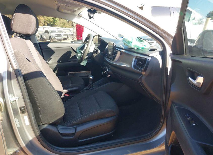 Photo 5 of 2023 Kia Rio 5-DOOR S (VIN 3KPA25AD8PE553137)