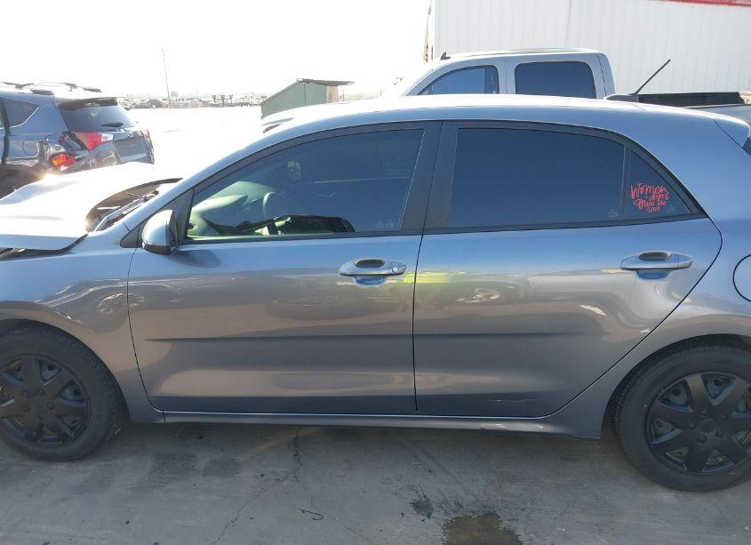 Photo 15 of 2020 Kia Rio 5-DOOR S (VIN 3KPA25ADXLE350082)