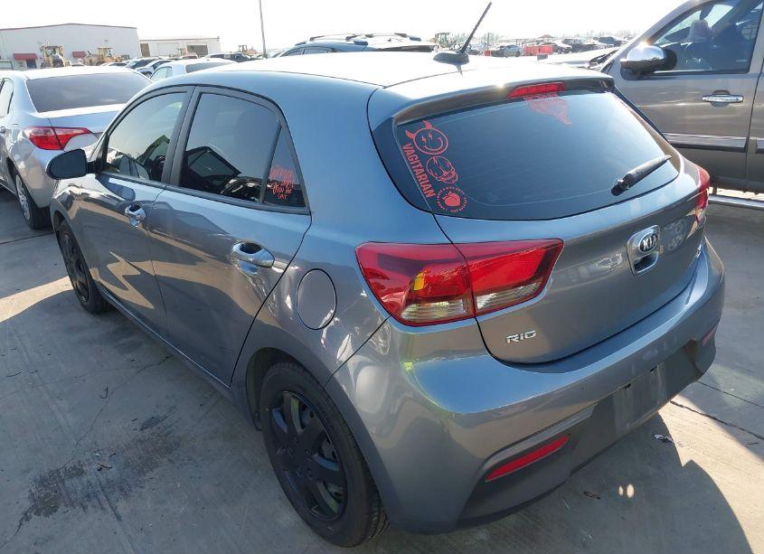 Photo 3 of 2020 Kia Rio 5-DOOR S (VIN 3KPA25ADXLE350082)