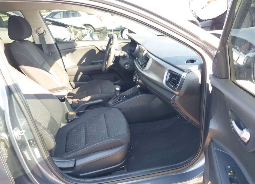 Photo 5 of 2020 Kia Rio 5-DOOR S (VIN 3KPA25ADXLE350082)