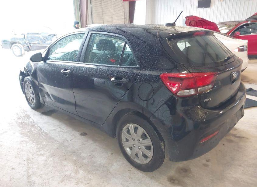 Photo 3 of 2021 Kia Rio 5-DOOR S (VIN 3KPA25ADXME429933)