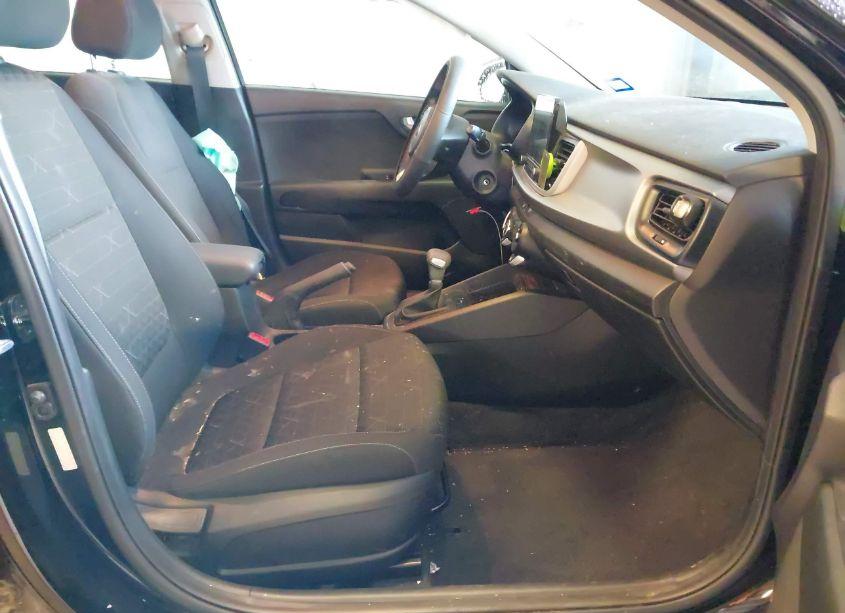 Photo 5 of 2021 Kia Rio 5-DOOR S (VIN 3KPA25ADXME429933)