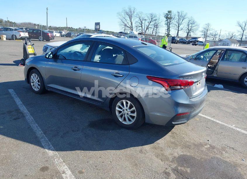 Photo 3 of 2018 Hyundai Accent SEL (VIN 3KPC24A30JE011337)
