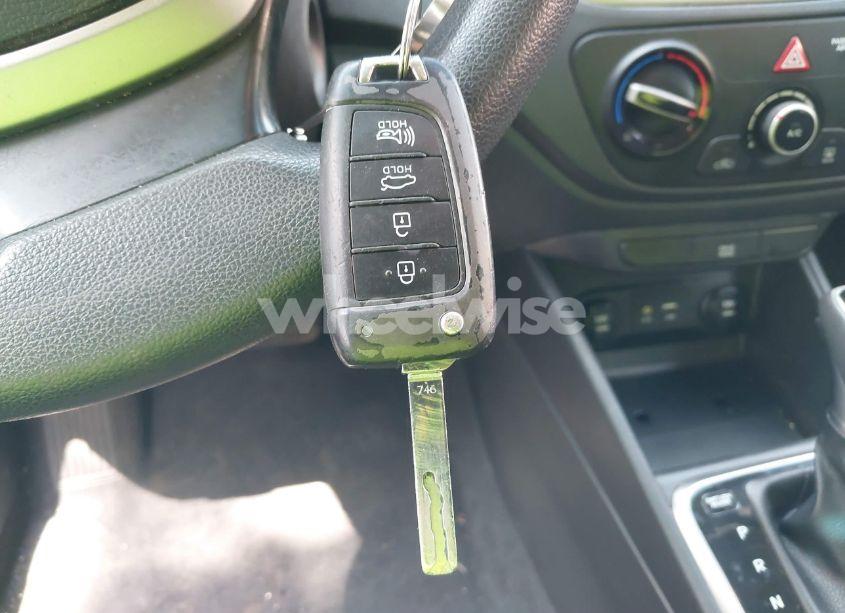 Photo 11 of 2018 Hyundai Accent SE (VIN 3KPC24A30JE018627)