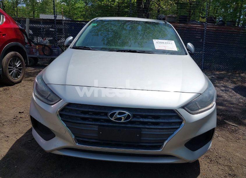 Photo 6 of 2018 Hyundai Accent SE (VIN 3KPC24A30JE018627)