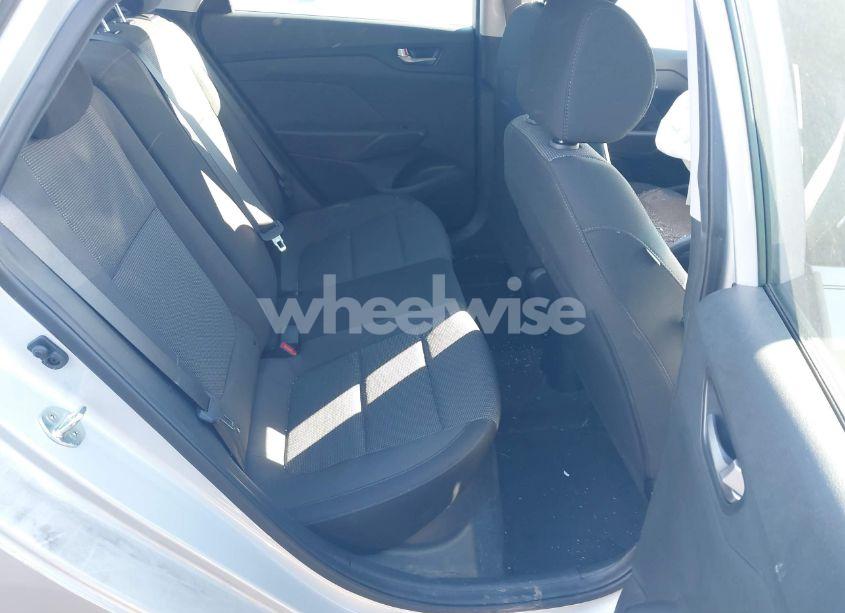 Photo 8 of 2018 Hyundai Accent SE (VIN 3KPC24A30JE024671)