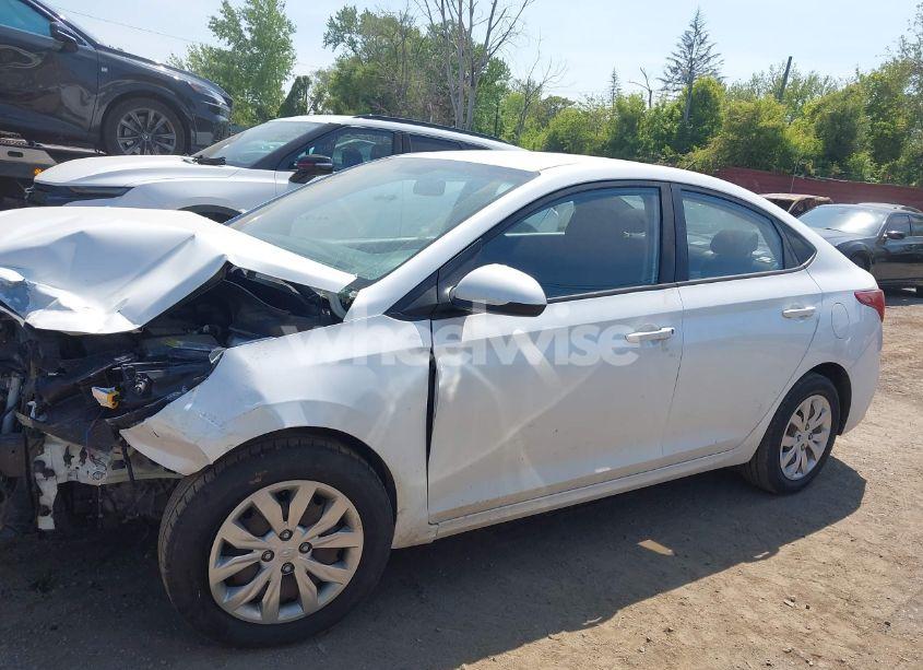 Photo 14 of 2018 Hyundai Accent SE (VIN 3KPC24A30JE026596)
