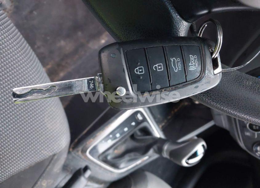 Photo 11 of 2018 Hyundai Accent SE (VIN 3KPC24A30JE026646)