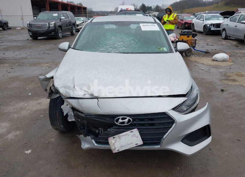 Photo 13 of 2018 Hyundai Accent SE (VIN 3KPC24A30JE026646)