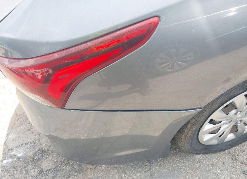 Photo 13 of 2018 Hyundai Accent SE (VIN 3KPC24A30JE031930)