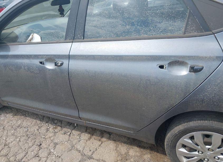 Photo 14 of 2018 Hyundai Accent SE (VIN 3KPC24A30JE031930)