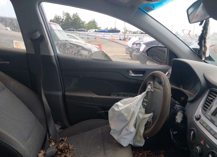 Photo 5 of 2018 Hyundai Accent SE (VIN 3KPC24A30JE031930)