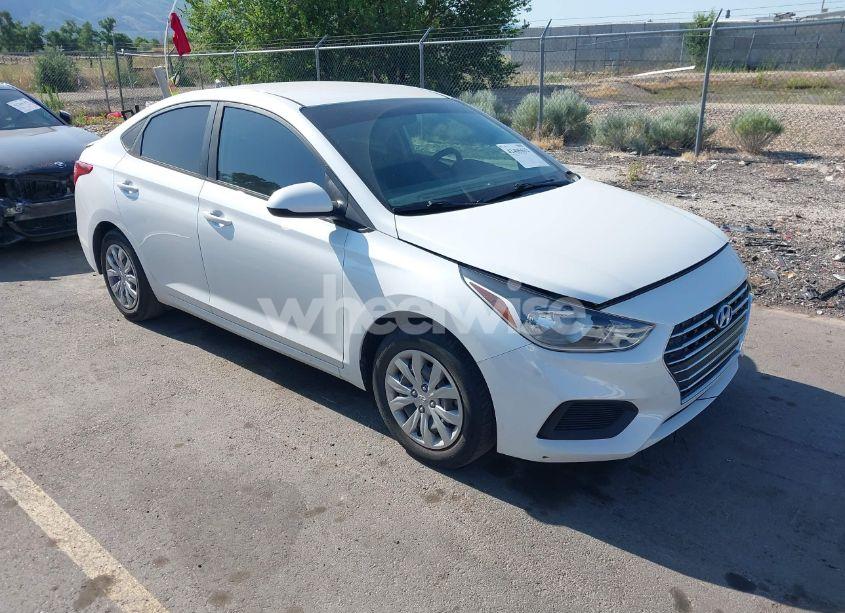 2019 Hyundai Accent SE (VIN 3KPC24A30KE067263) main photo