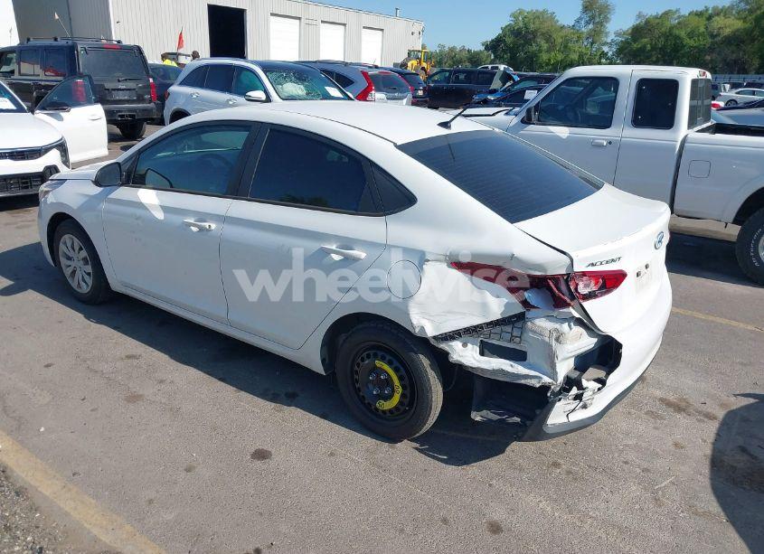 Photo 3 of 2019 Hyundai Accent SE (VIN 3KPC24A30KE067263)