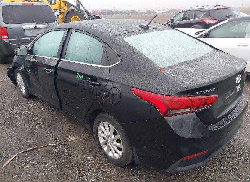 Photo 3 of 2019 Hyundai Accent SEL (VIN 3KPC24A30KE071197)