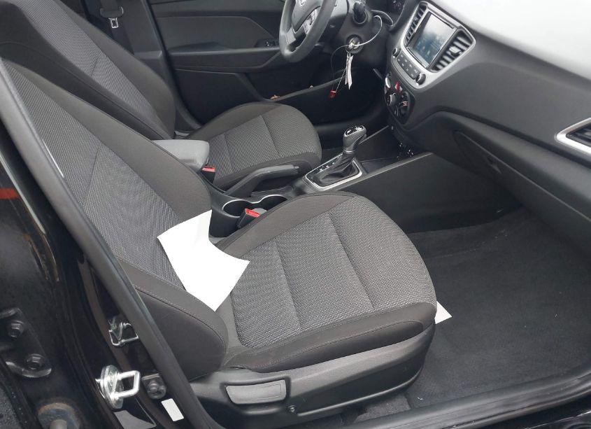 Photo 5 of 2019 Hyundai Accent SEL (VIN 3KPC24A30KE071197)