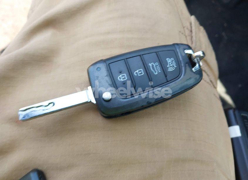 Photo 11 of 2019 Hyundai Accent SE (VIN 3KPC24A30KE079686)