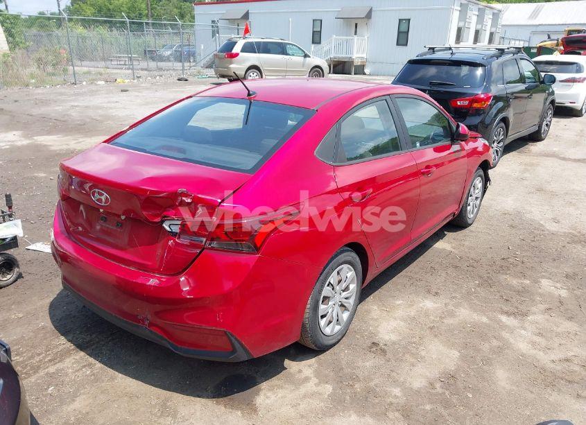 Photo 4 of 2019 Hyundai Accent SE (VIN 3KPC24A30KE079686)