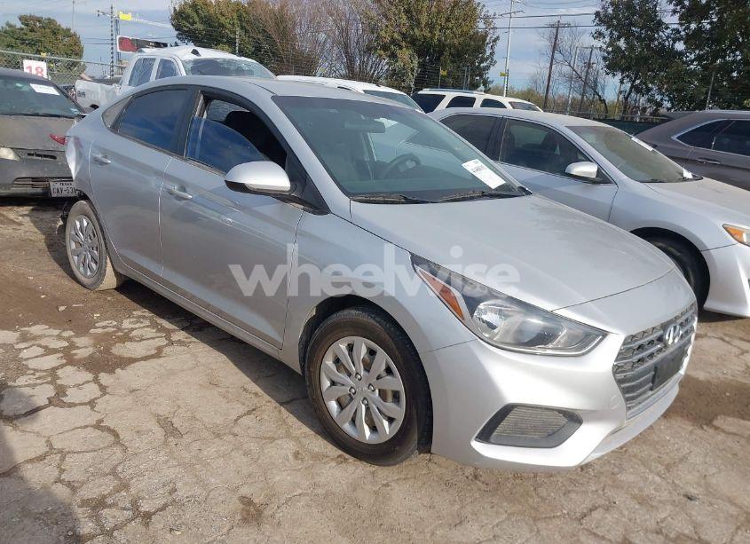 2019 Hyundai Accent SE (VIN 3KPC24A30KE088372) main photo