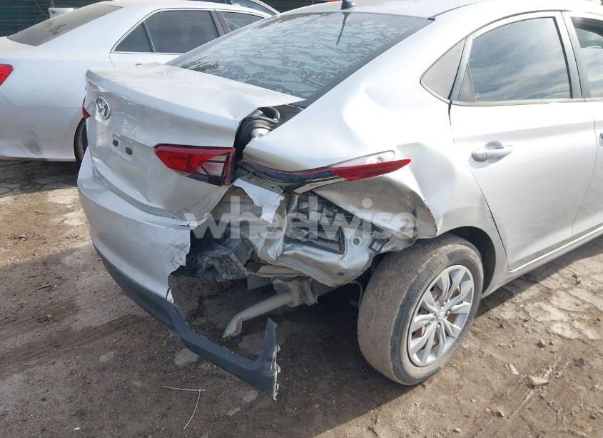 Photo 6 of 2019 Hyundai Accent SE (VIN 3KPC24A30KE088372)