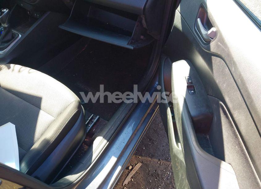 Photo 5 of 2018 Hyundai Accent SE (VIN 3KPC24A31JE018443)