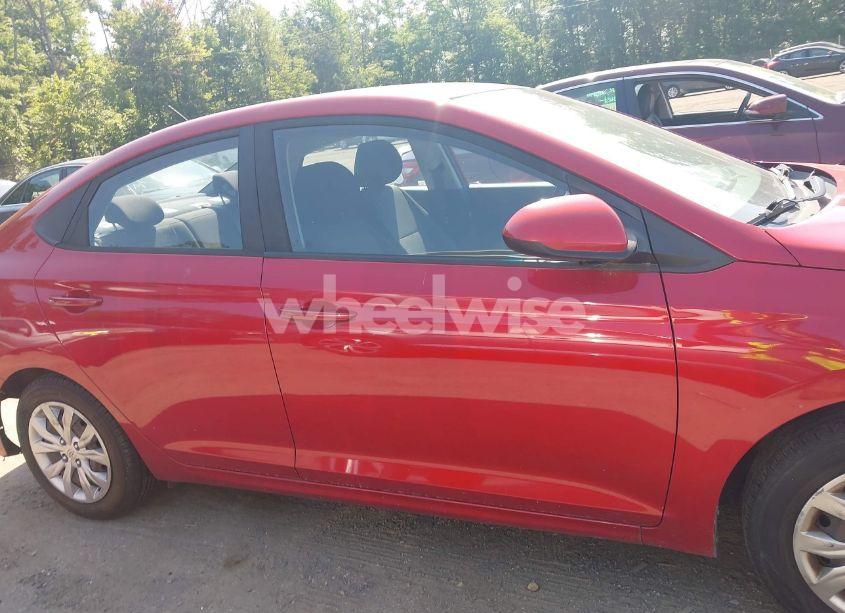 Photo 13 of 2018 Hyundai Accent SE (VIN 3KPC24A31JE021388)