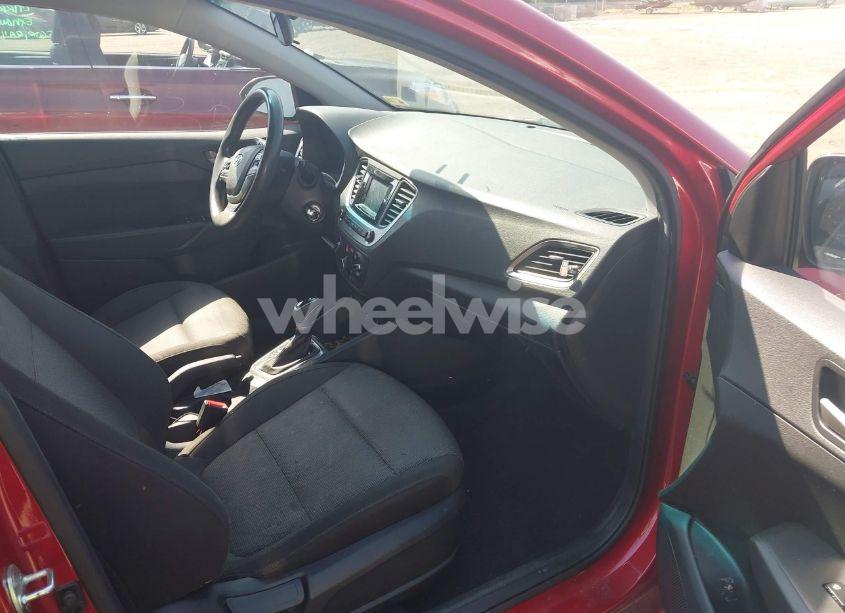 Photo 5 of 2018 Hyundai Accent SE (VIN 3KPC24A31JE021388)