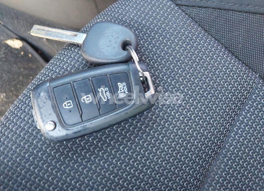 Photo 11 of 2019 Hyundai Accent SE (VIN 3KPC24A31KE061617)