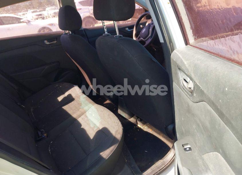 Photo 8 of 2019 Hyundai Accent SE (VIN 3KPC24A31KE061617)