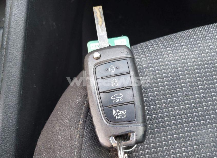 Photo 11 of 2019 Hyundai Accent SE (VIN 3KPC24A31KE064095)