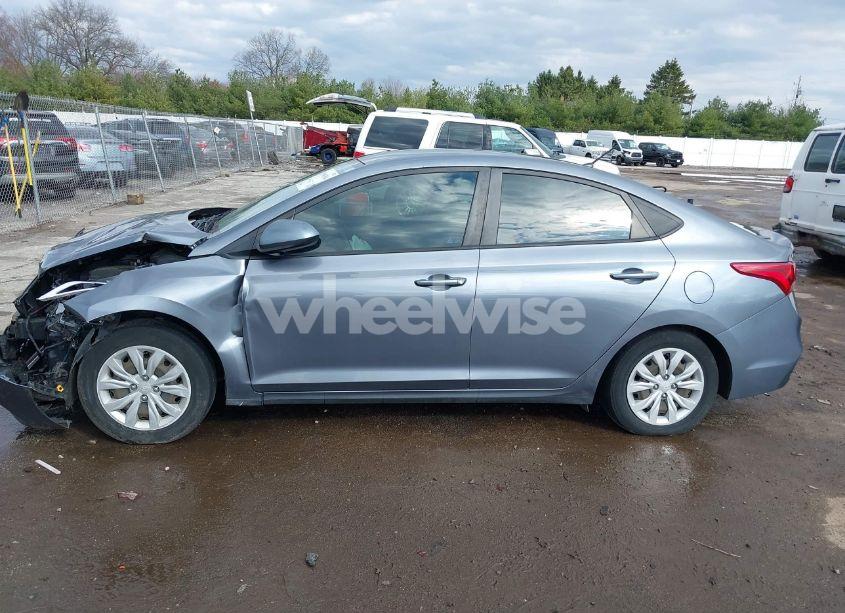 Photo 14 of 2019 Hyundai Accent SE (VIN 3KPC24A31KE064095)