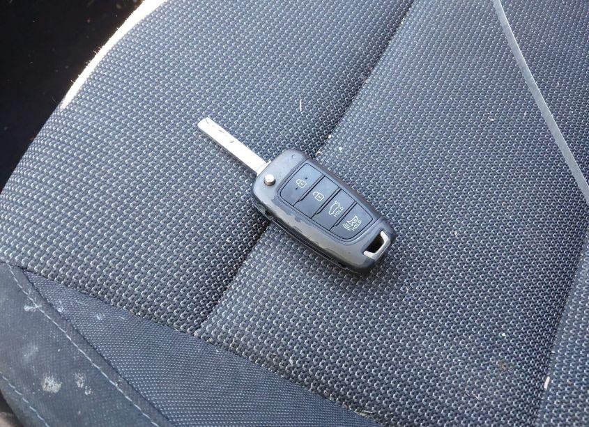 Photo 11 of 2018 Hyundai Accent SE (VIN 3KPC24A32JE005927)