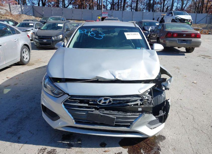 Photo 13 of 2018 Hyundai Accent SE (VIN 3KPC24A32JE005927)